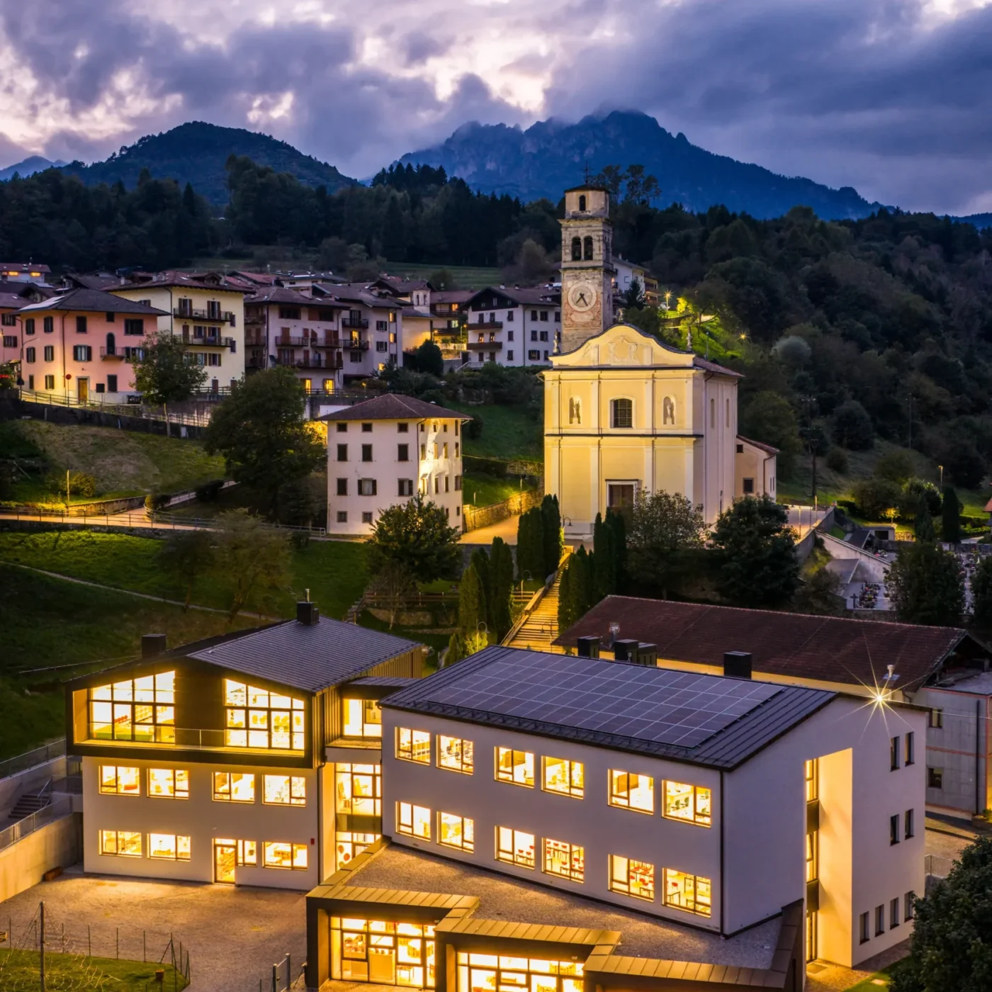 Complesso scolastico
primaria e dell'infanzia